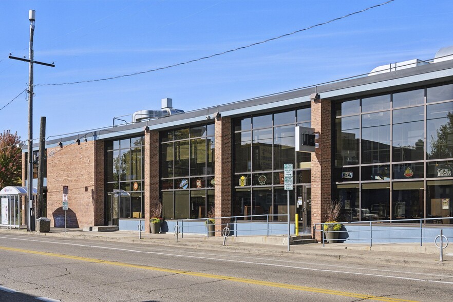 2200 E Franklin Ave, Minneapolis, MN for lease - Building Photo - Image 3 of 37