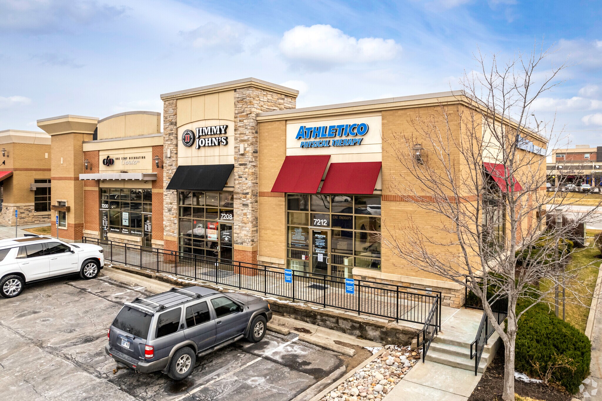 7200-7212 W 135th St, Overland Park, KS for sale Primary Photo- Image 1 of 1