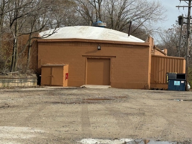 303 Mound Rd, Rockdale, IL for lease - Building Photo - Image 1 of 32