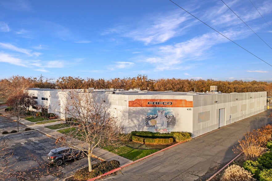 435 Otterson Dr, Chico, CA for lease - Building Photo - Image 1 of 15