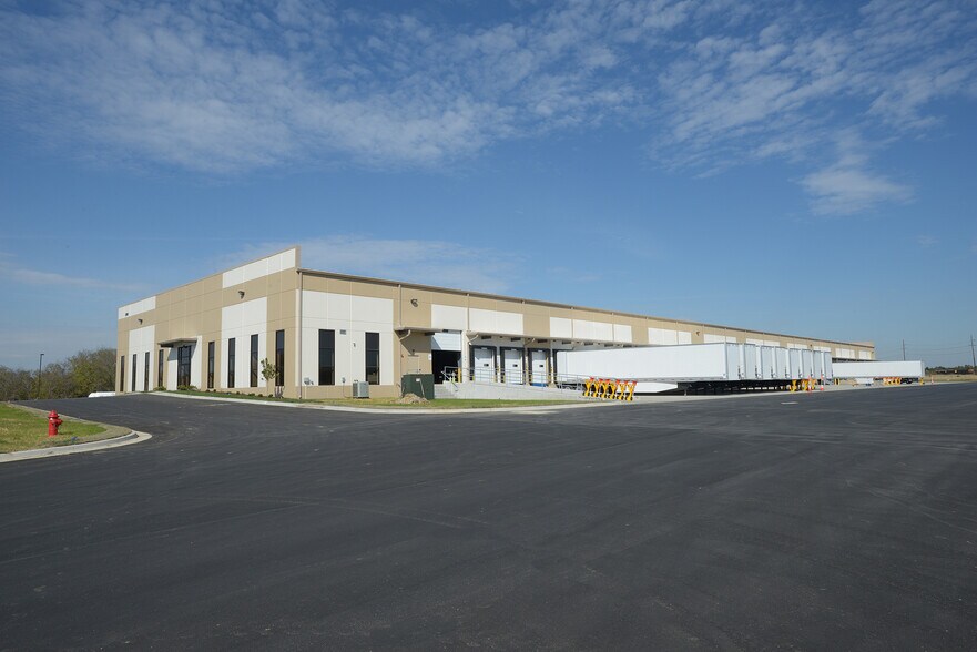 200 Lentz Ave, Charlestown, IN for sale - Building Photo - Image 1 of 1