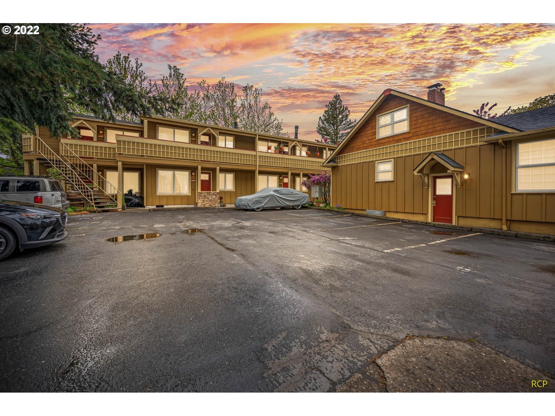 7011 N Oswego Ave, Portland, OR for sale Primary Photo- Image 1 of 1