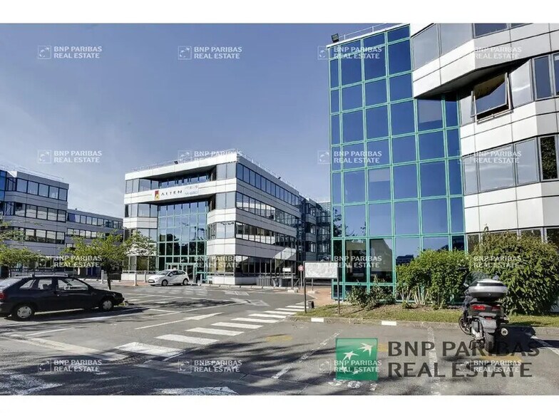 1 Rue Galvani, Massy for lease - Building Photo - Image 1 of 6