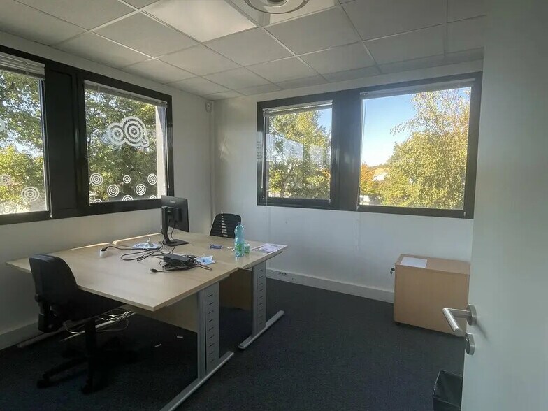 Office in Rezé for sale - Building Photo - Image 1 of 8