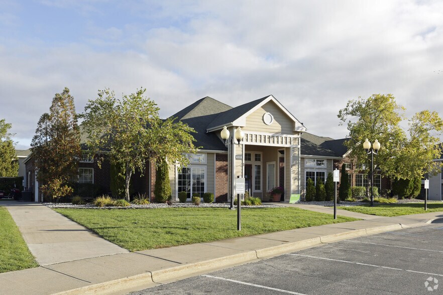 4310 Sterling Way, Mount Pleasant, MI for sale - Building Photo - Image 1 of 1