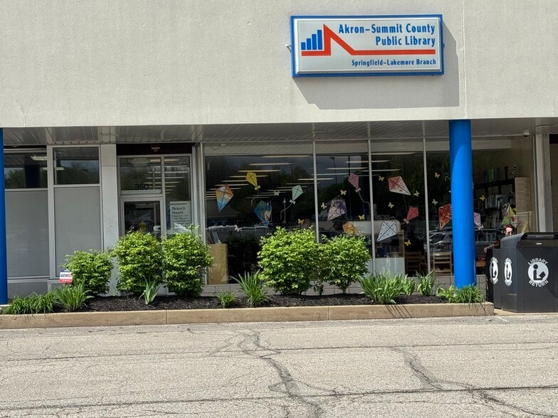 Lakemore Plaza portfolio of 2 properties for sale on LoopNet.com - Building Photo - Image 3 of 7