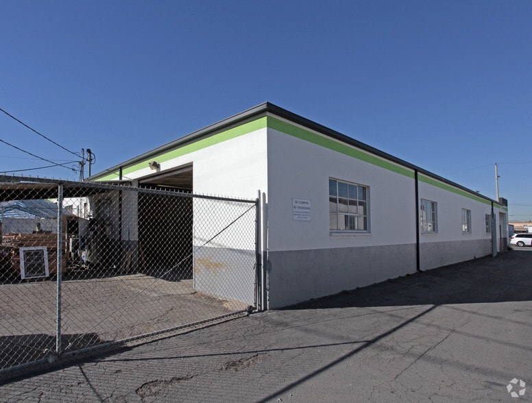 7542-7552 Acacia Ave, Garden Grove, CA for sale - Building Photo - Image 3 of 3