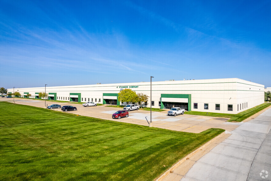 4451-4569 121st St, Urbandale, IA for lease - Primary Photo - Image 1 of 5