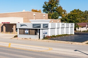 24 E Saint Charles Rd, Villa Park IL - Bar