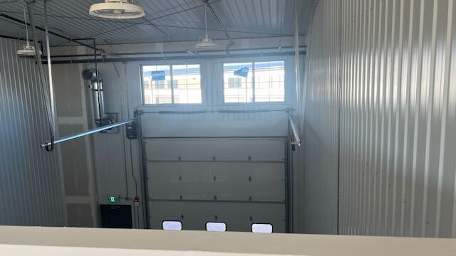 5 River Heights Dr, Cochrane, AB for sale - Interior Photo - Image 2 of 9