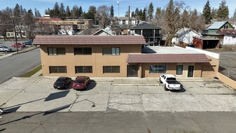 706 1st St Cheney - Storefront Property