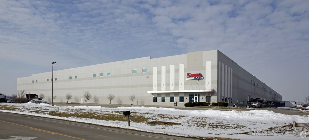 29 W Gateway Commerce Dr, Edwardsville, IL for lease - Primary Photo - Image 1 of 8