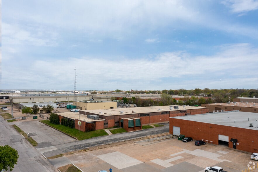 6650 E 44th St, Tulsa, OK for lease - Building Photo - Image 3 of 4