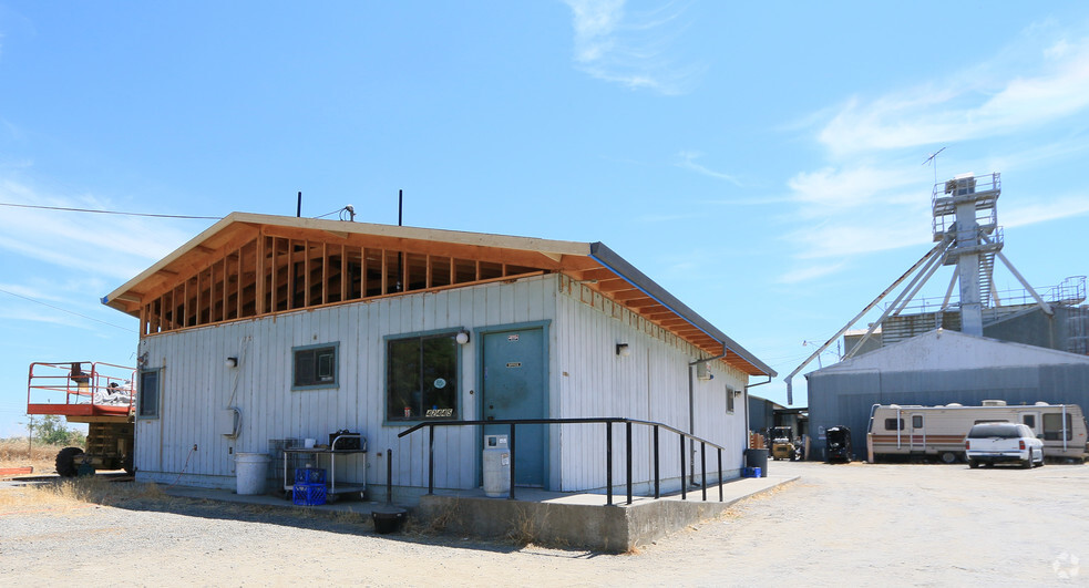 42445 County Road 116, Knights Landing, CA for sale - Primary Photo - Image 1 of 19