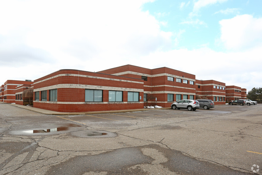 40433-40635 Koppernick Rd, Canton, MI for lease - Building Photo - Image 2 of 9