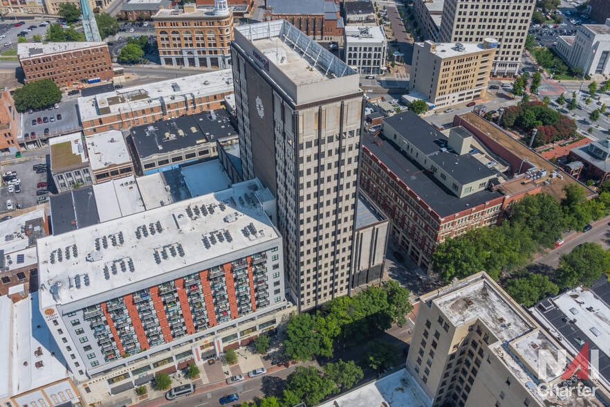 736 Market St, Chattanooga, TN for lease - Building Photo - Image 3 of 13