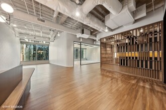 191 N Wacker Dr, Chicago, IL for lease Interior Photo- Image 1 of 6