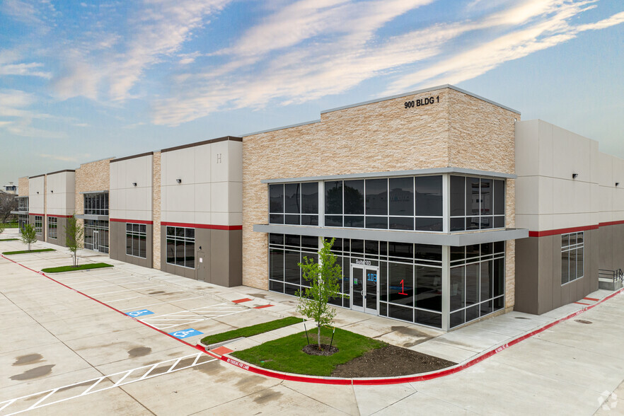 900 Arthurs Ln, Lewisville, TX for lease - Building Photo - Image 1 of 4