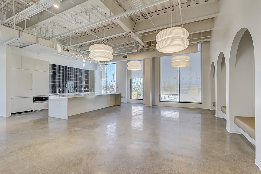 3101 W Exposition Blvd, Los Angeles, CA for lease - Interior Photo - Image 1 of 10