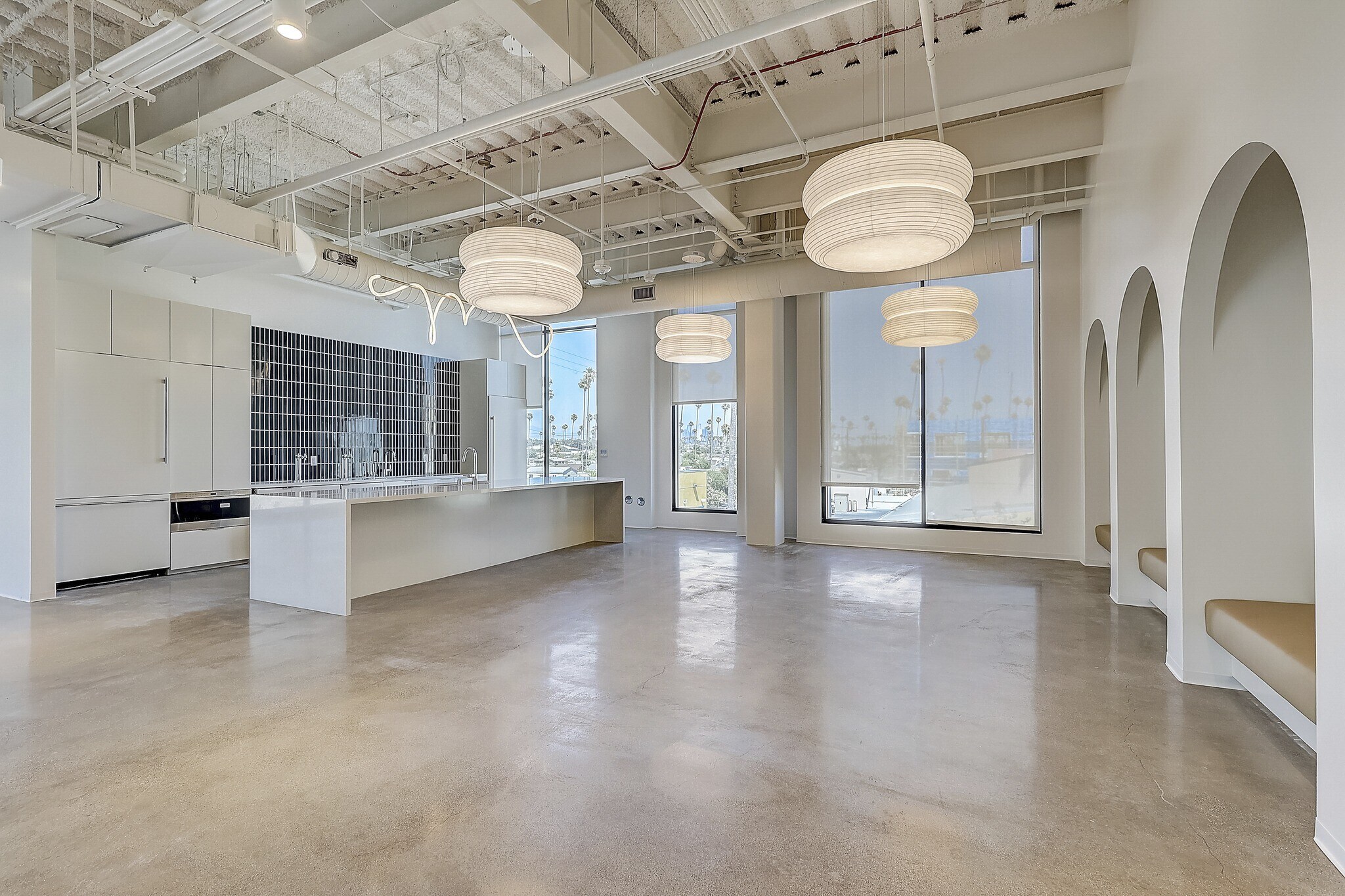 3101 W Exposition Blvd, Los Angeles, CA for lease Interior Photo- Image 1 of 11