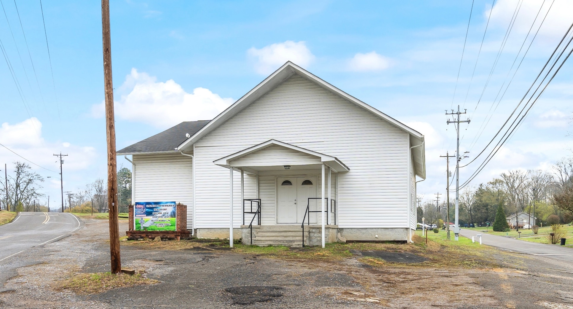 112 114 Midway Ln  