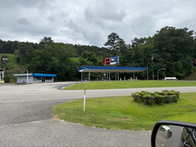 2709 Crestwood Blvd, Birmingham, AL for sale - Building Photo - Image 3 of 8