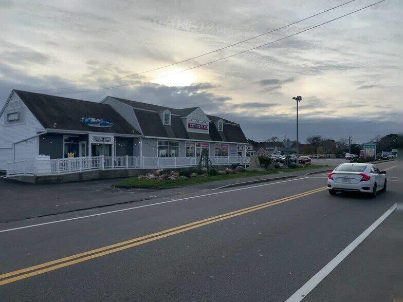 517-525 Main St, West Yarmouth, MA for lease - Commercial Listing Video - Image 3 of 16