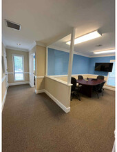 911 Paverstone Dr, Raleigh, NC for lease Interior Photo- Image 2 of 4