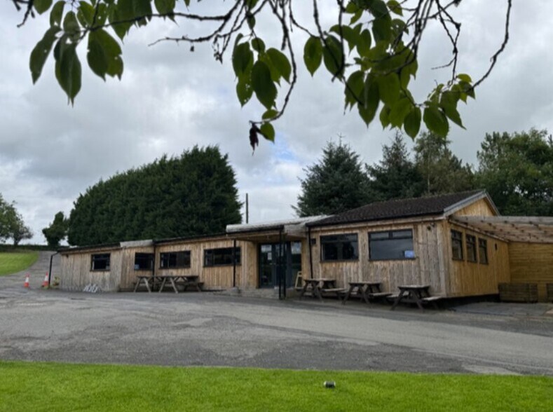 Rumbling Bridge, Kinross for sale - Primary Photo - Image 1 of 1