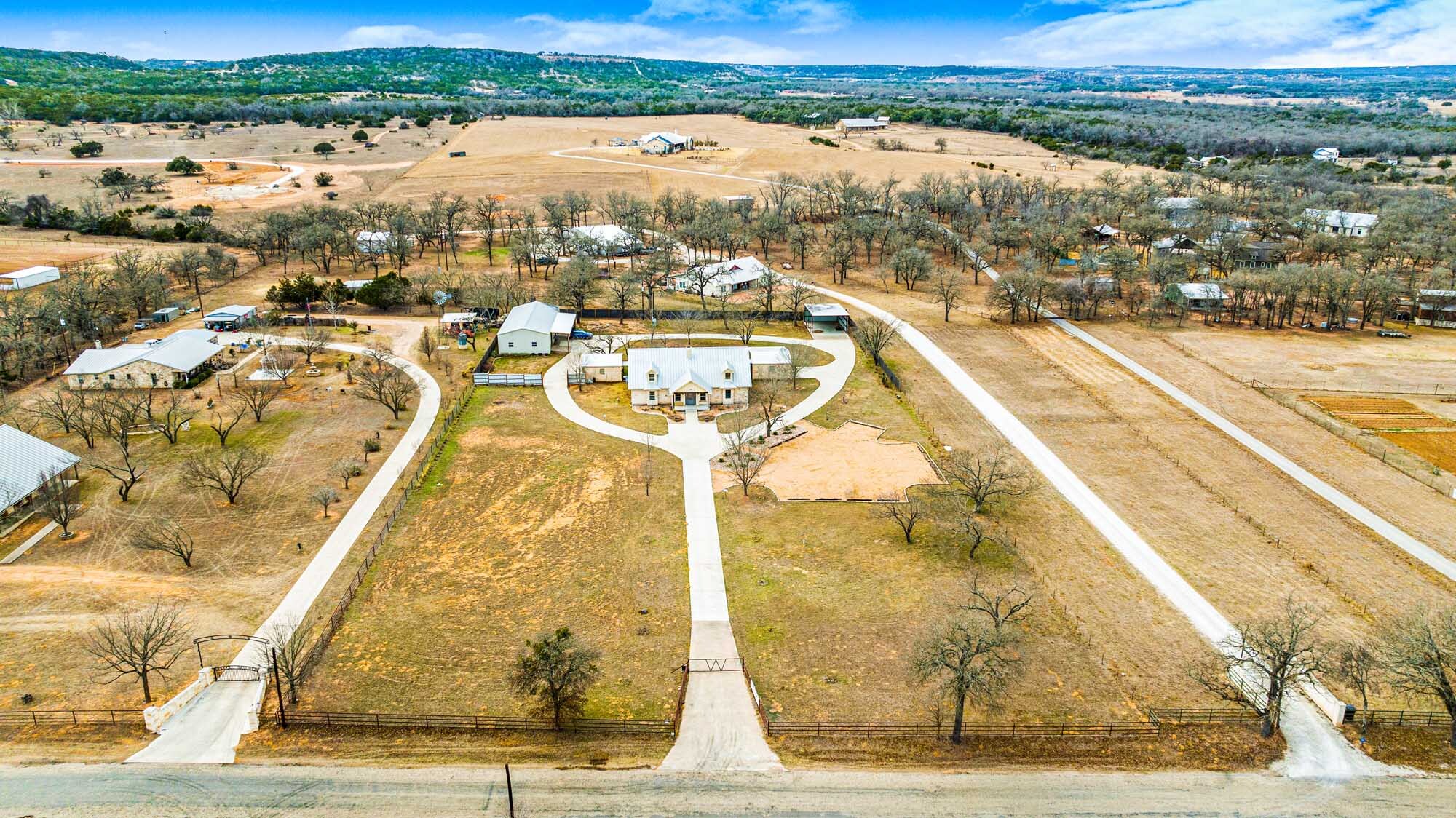 1111 Kneese Rd, Fredericksburg, TX for sale Building Photo- Image 1 of 1