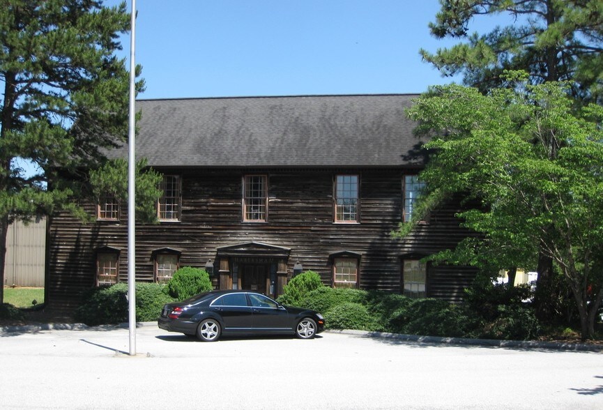 342 Collier Rd, Toccoa, GA for sale - Building Photo - Image 2 of 5