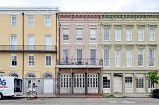 311 N Peters St, New Orleans LA - Bar
