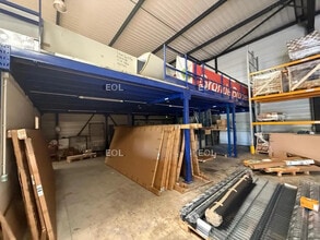 Flex in Montévrain for lease Interior Photo- Image 2 of 14