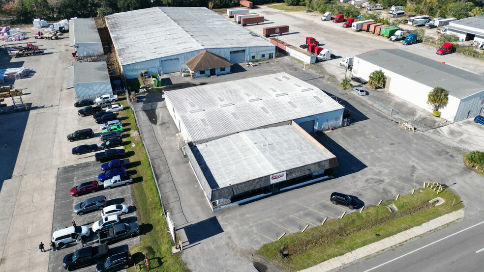 5034 Phillips Hwy, Jacksonville, FL for lease - Building Photo - Image 1 of 3