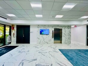 440 Sawgrass Corporate Pky, Sunrise, FL for lease Interior Photo- Image 2 of 8