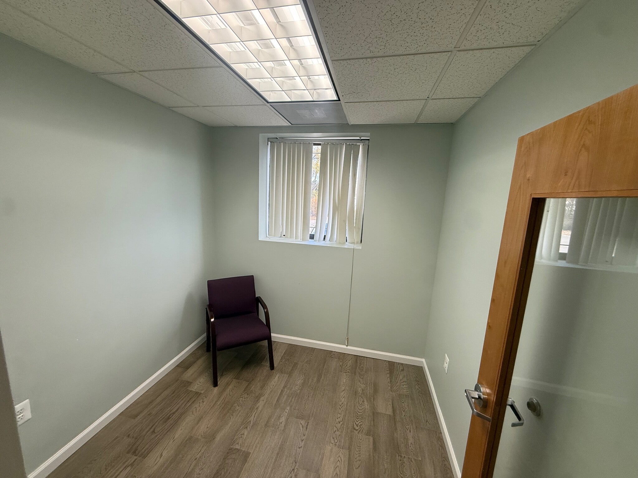 14 NW Wellham Ave, Glen Burnie, MD for lease Interior Photo- Image 1 of 27