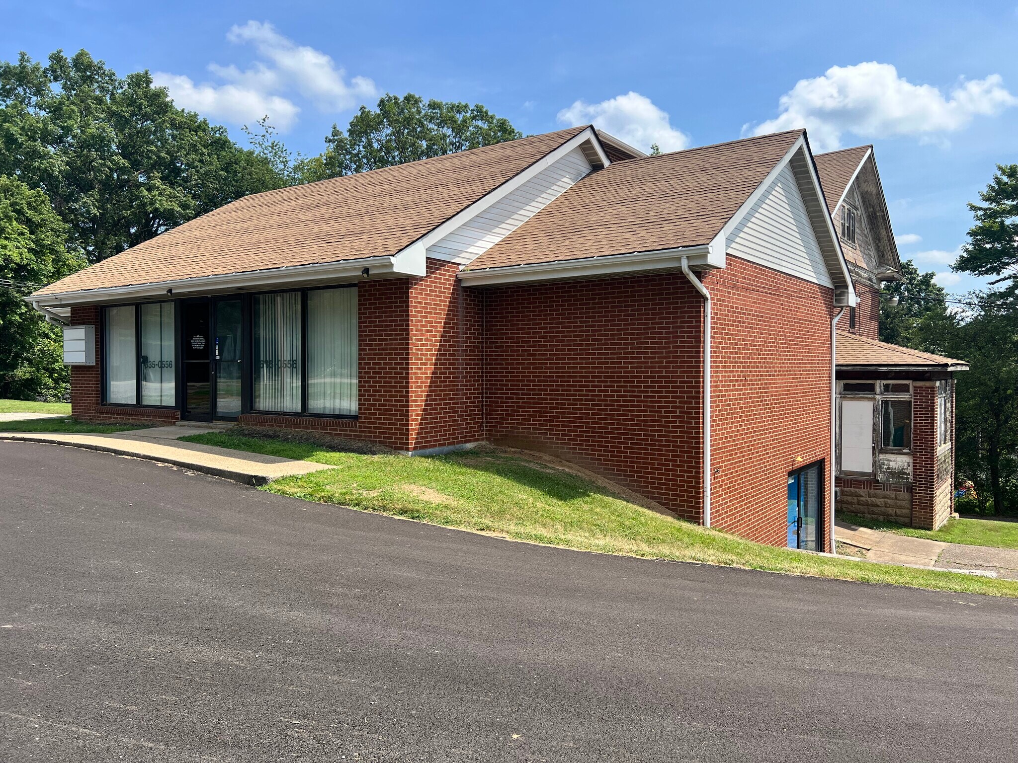 8200 Perry Hwy, Pittsburgh, PA for lease Building Photo- Image 1 of 9