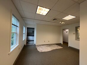118 Portsmouth Ave, Stratham, NH for lease Interior Photo- Image 1 of 1