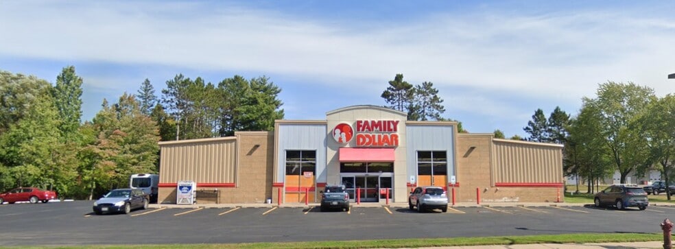 861 4th Ave S, Park Falls, WI for lease - Building Photo - Image 1 of 3