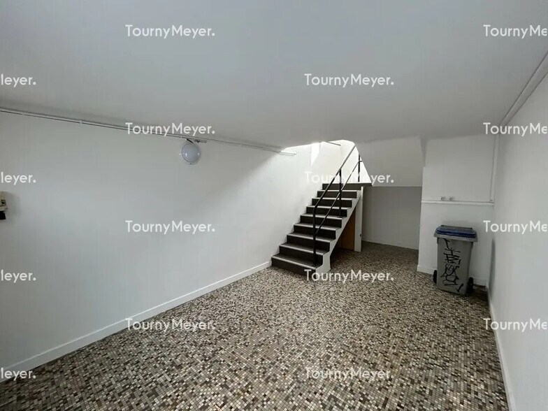 Office in Nantes for lease - Interior Photo - Image 3 of 7