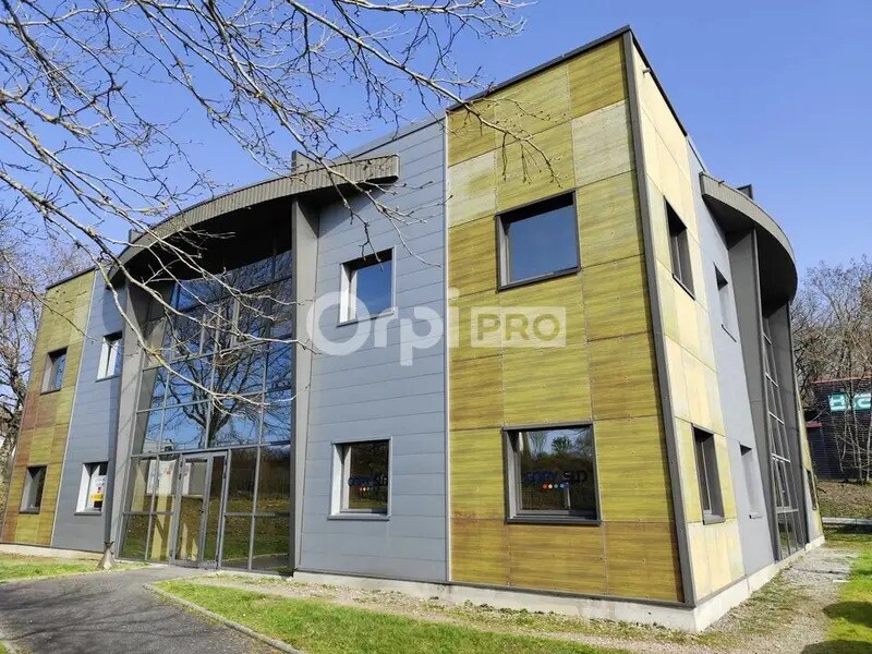Office in Limoges for lease Building Photo- Image 1 of 8