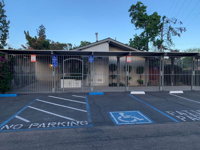 3738 E Shields Ave, Fresno, CA for sale - Building Photo - Image 1 of 1