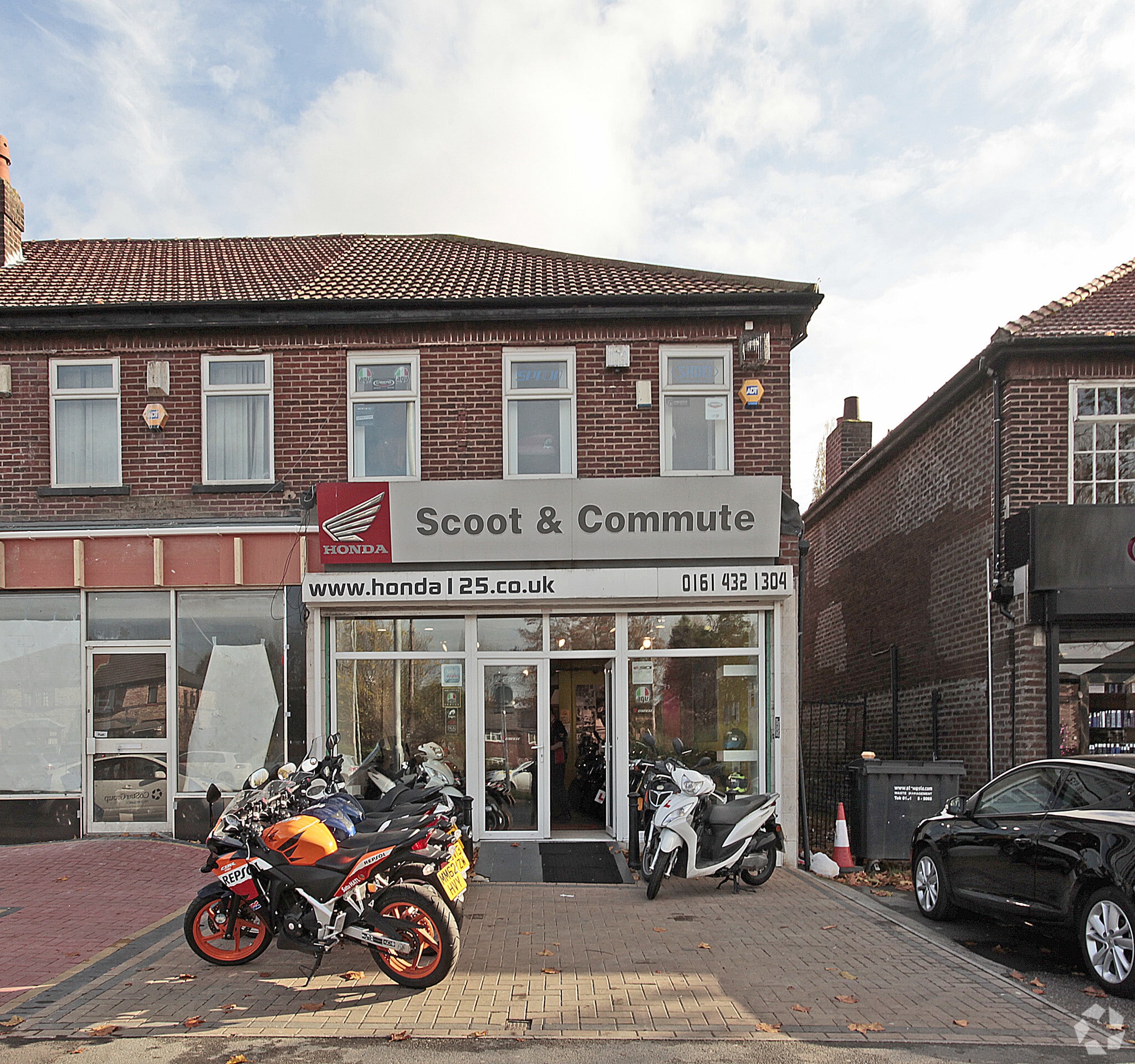 263 Kingsway, Manchester for sale Primary Photo- Image 1 of 1