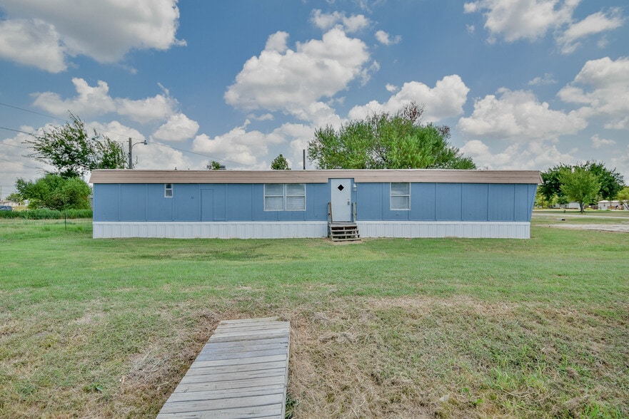 7000 Jan Ln, Joshua, TX for sale - Building Photo - Image 3 of 3