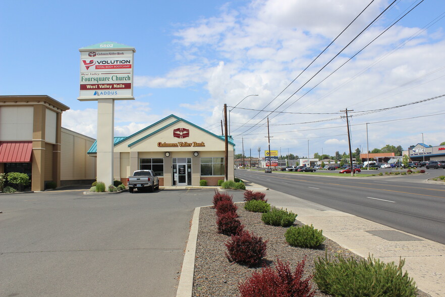 5602-5802 Summitview Ave, Yakima, WA for lease - Building Photo - Image 2 of 3