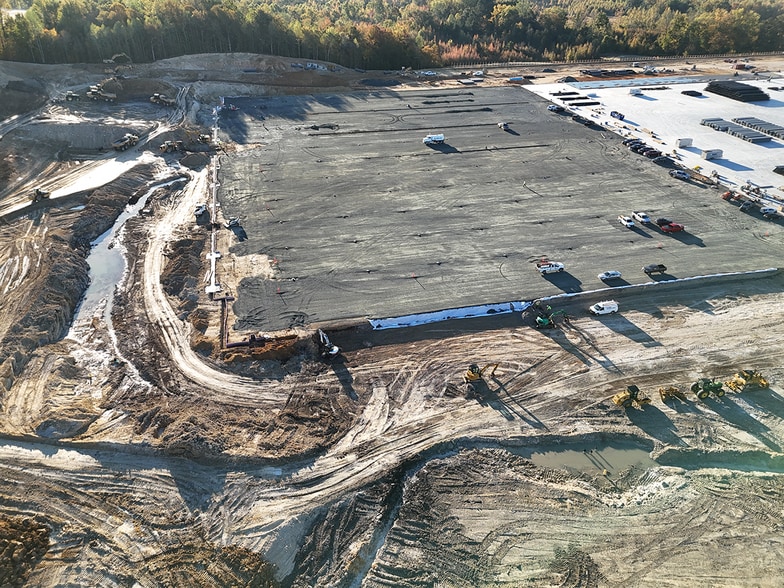 211 Centreport Pky, Fredericksburg, VA for lease - Building Photo - Image 2 of 13