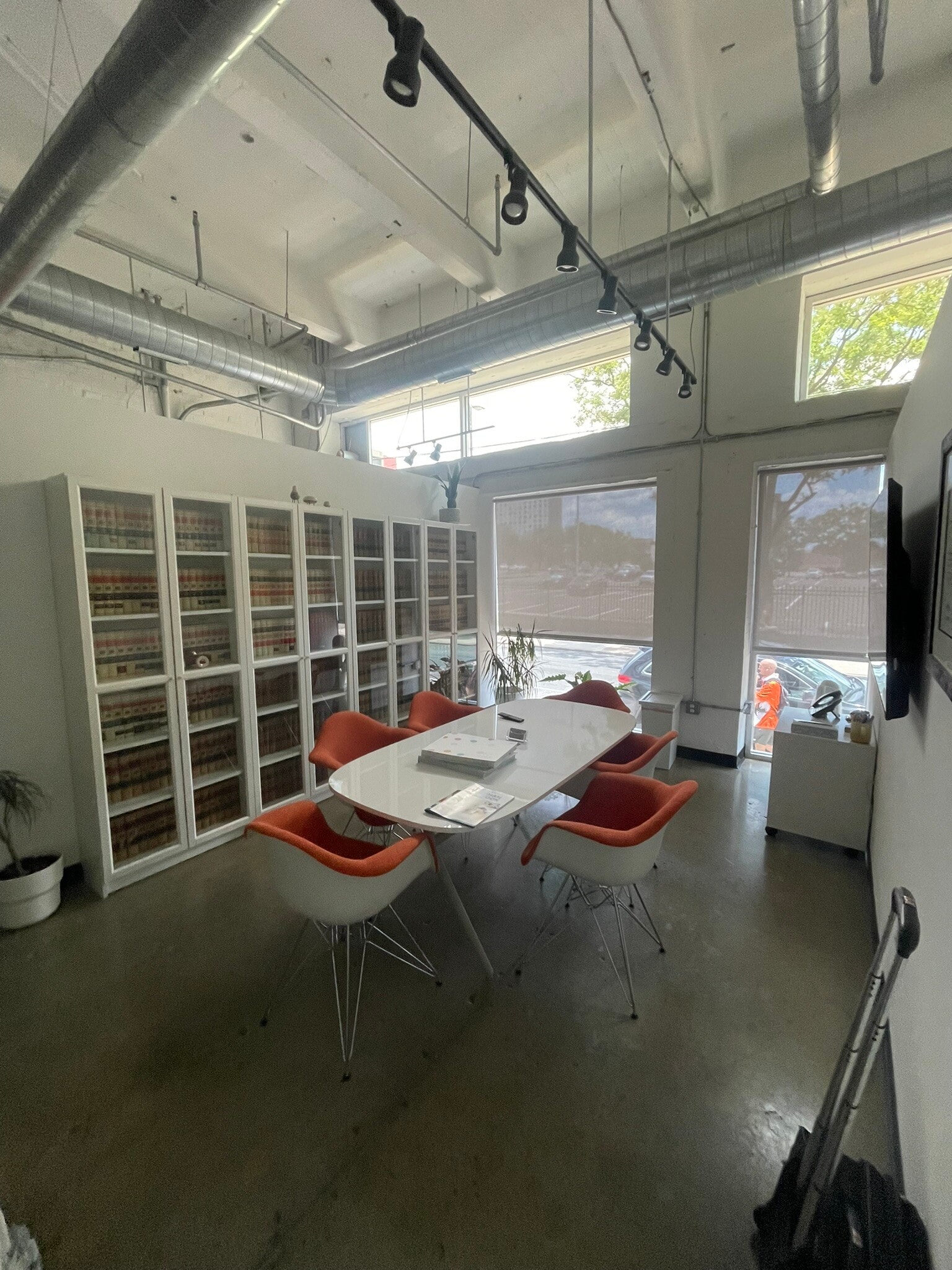 444 N 4th St, Philadelphia, PA for lease Interior Photo- Image 1 of 12