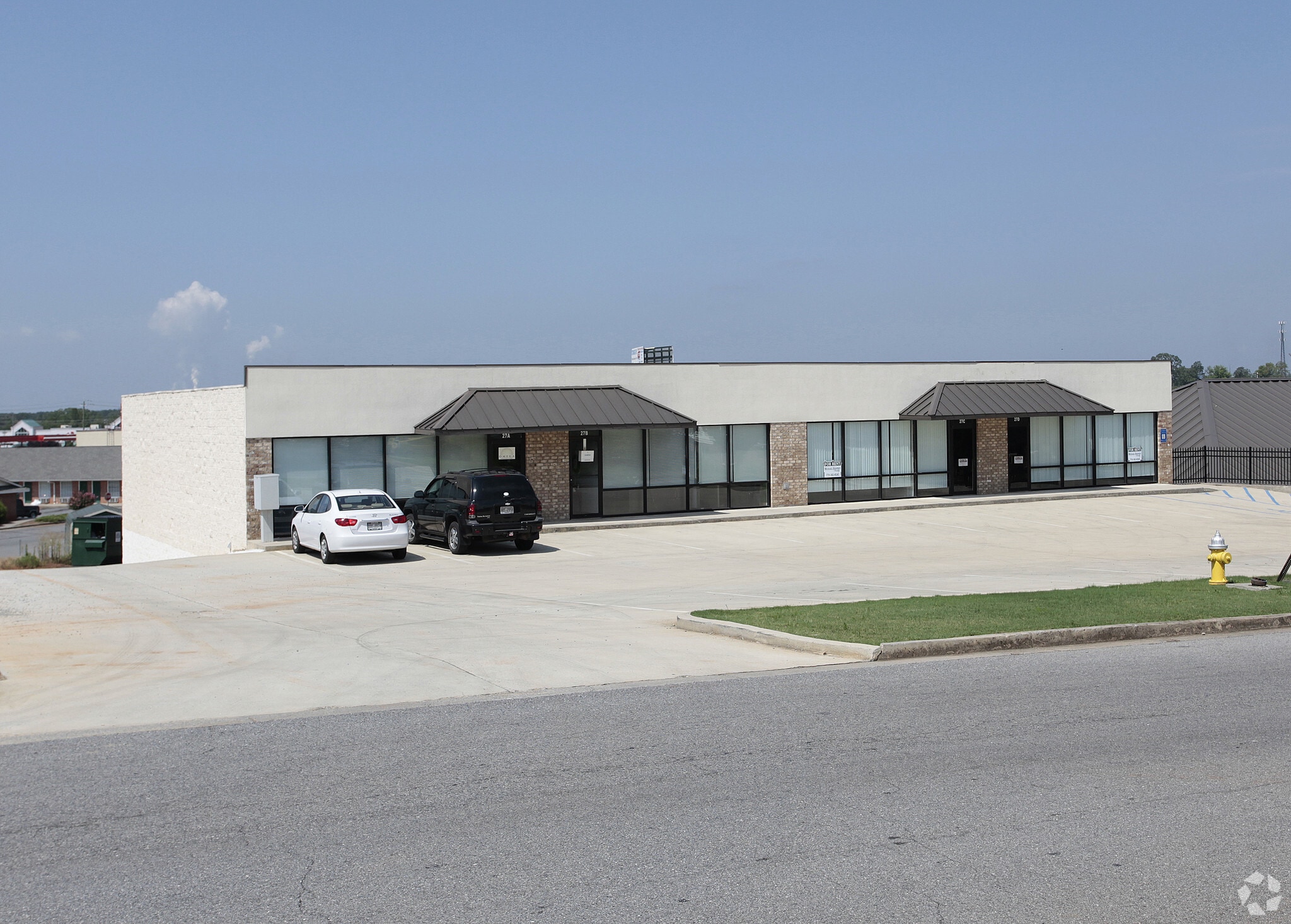 27 Maple Ridge Dr, Cartersville, GA for sale Primary Photo- Image 1 of 1