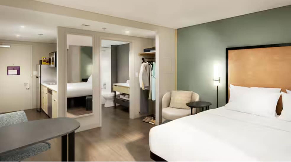 5128 Cartwright Drive, Kokomo, IN for sale - Building Photo - Image 2 of 5