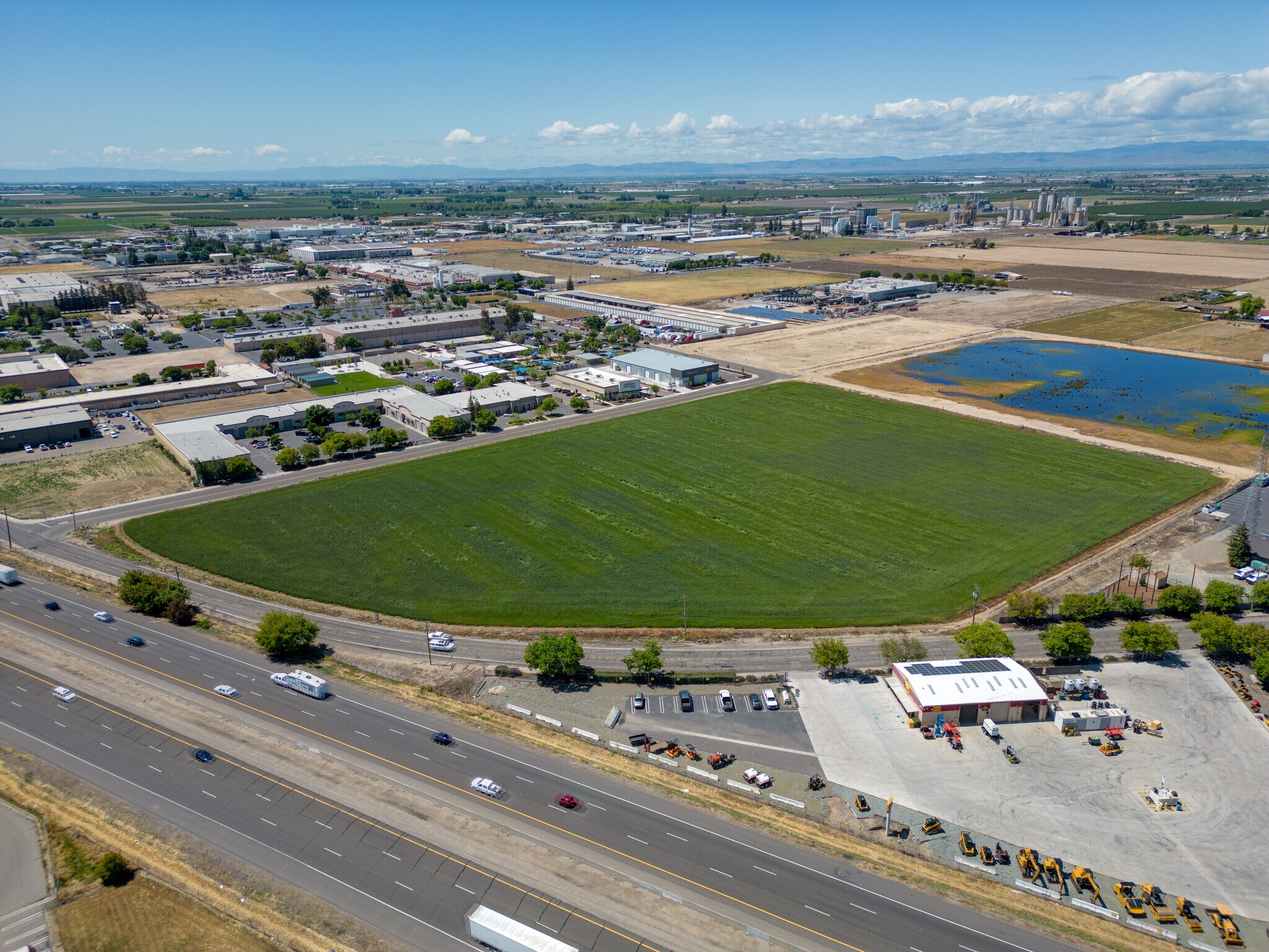 531 N Walnut Rd, Turlock, CA 95380 Highway Visible Industrial